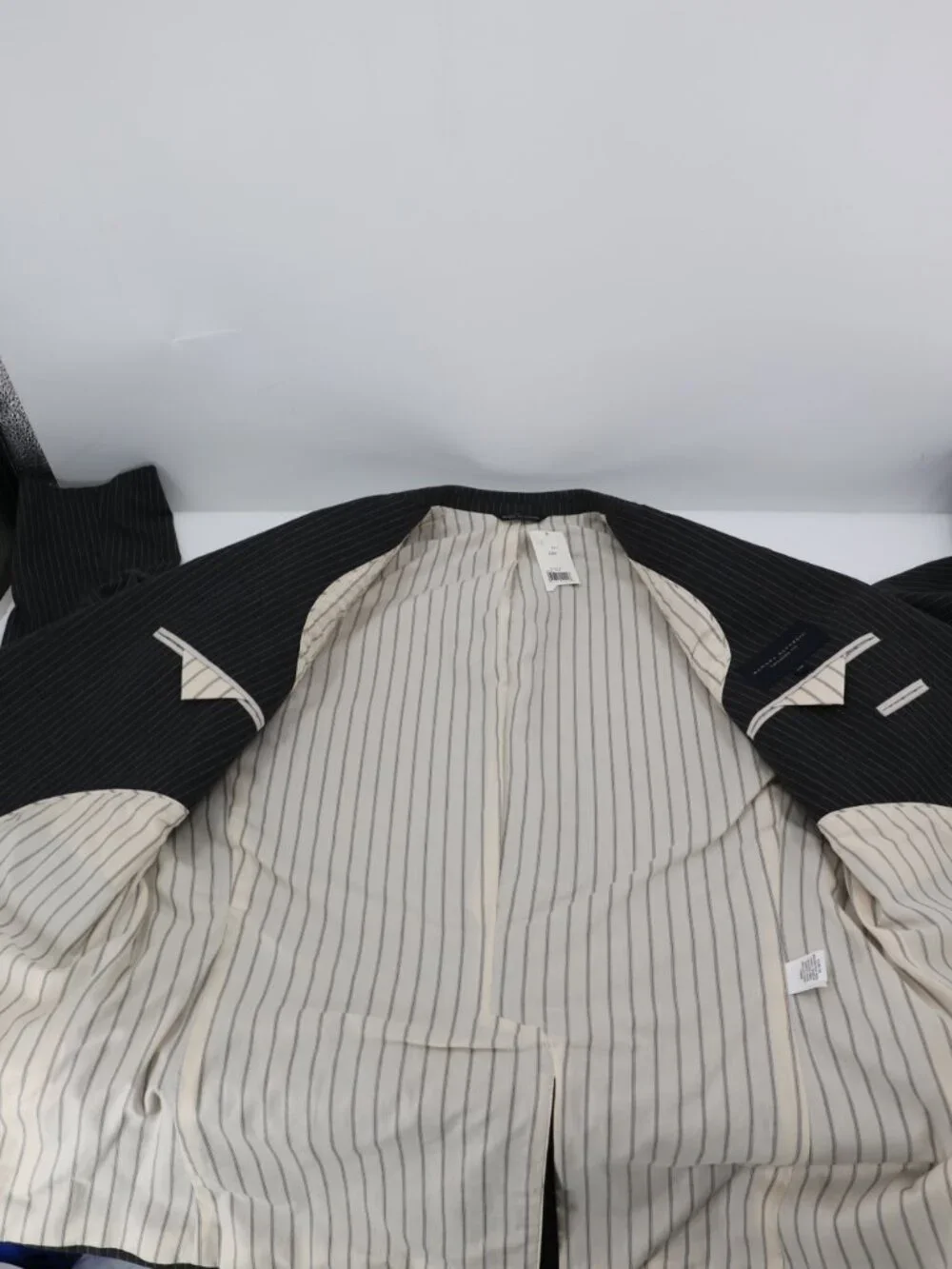 NWT Banana Republic Sport Coat Mens 44R Striped Cotton flannel Tailored Fit gray